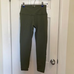 Alo Yoga airbrush 7/8 legging Forest Green M